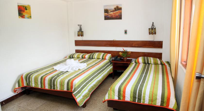 Hotel Puerto Ballesta Tonsupa Habitación foto