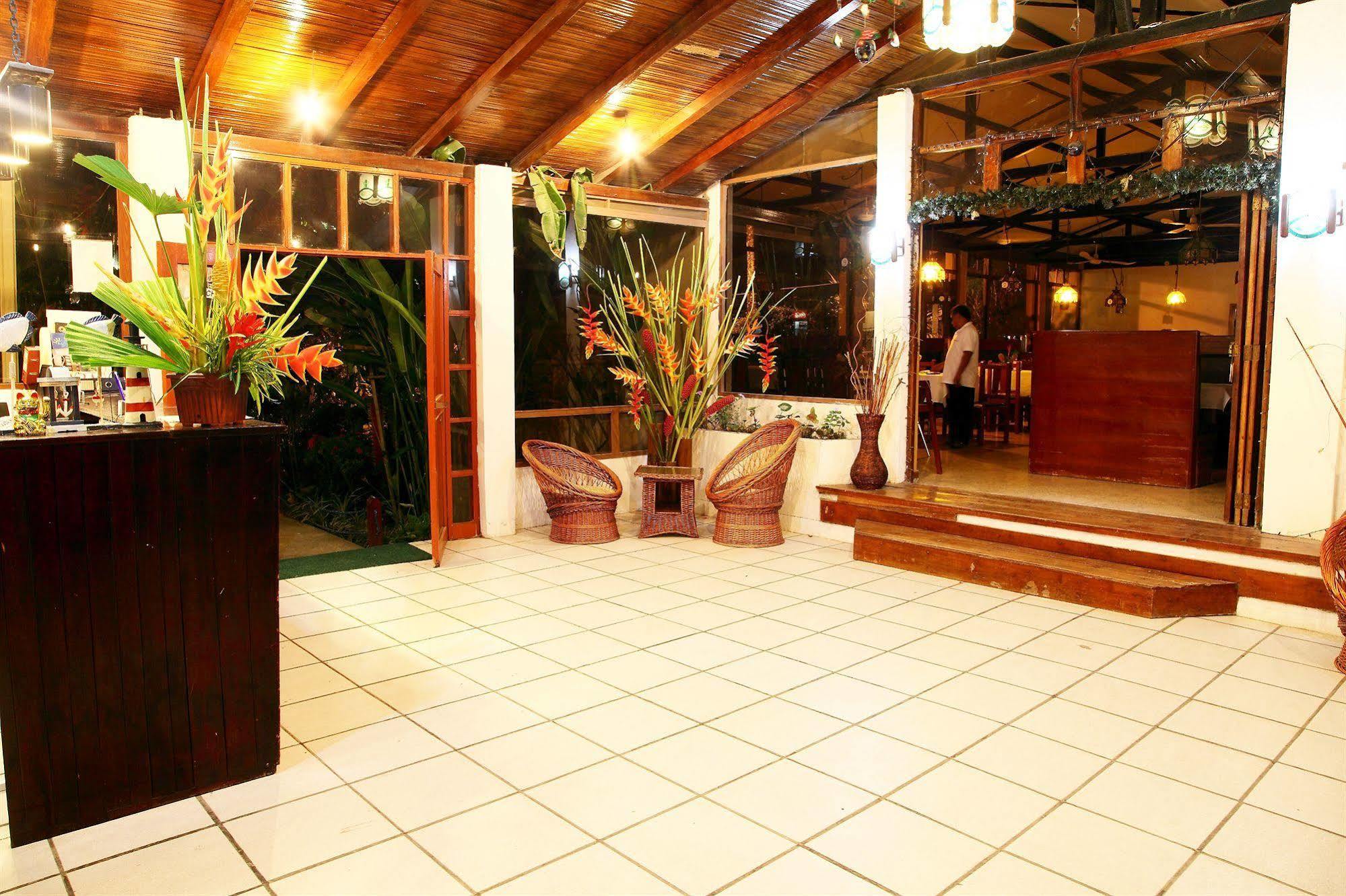 Hotel Puerto Ballesta Tonsupa Exterior foto